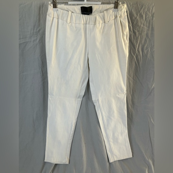 White Capris (4) - Picture 2 of 3